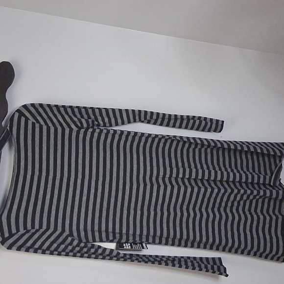 Express V Neck Jersey Stretchy Black and Gray Striped Long Sleeve Dress New - Picture 6 of 6